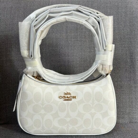 NWT coach Teri Shoulder Bag In Signature Canvas CA548 - Picture 1 of 6